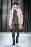 desfiles-moschino-milaoinverno2009menrtw-123