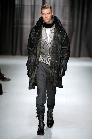 desfiles-moschino-milaoinverno2009menrtw-124