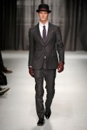 desfiles-moschino-milaoinverno2009menrtw-128