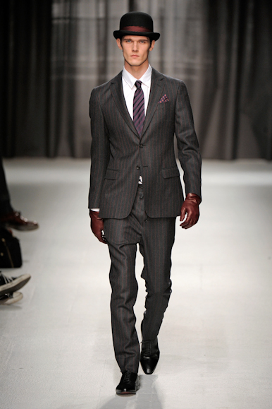 desfiles-moschino-milaoinverno2009menrtw-128