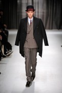 desfiles-moschino-milaoinverno2009menrtw-130
