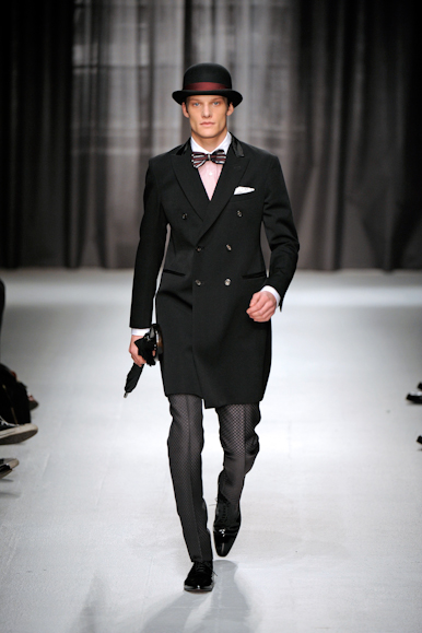 desfiles-moschino-milaoinverno2009menrtw-133