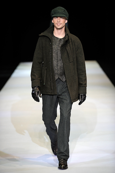 desfiles-emparmani-milaoinverno2009menrtw-104