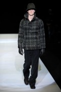 desfiles-emparmani-milaoinverno2009menrtw-107