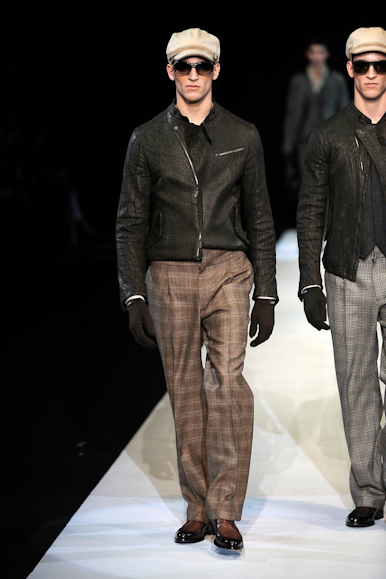 desfiles-emparmani-milaoinverno2009menrtw-120