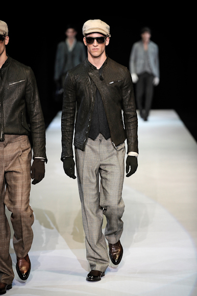 desfiles-emparmani-milaoinverno2009menrtw-121