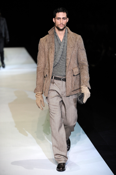 desfiles-emparmani-milaoinverno2009menrtw-125