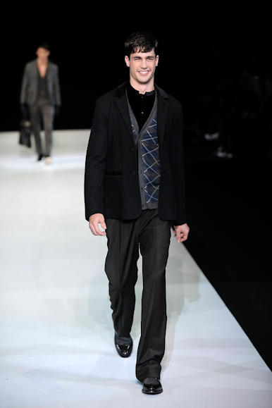 desfiles-emparmani-milaoinverno2009menrtw-128