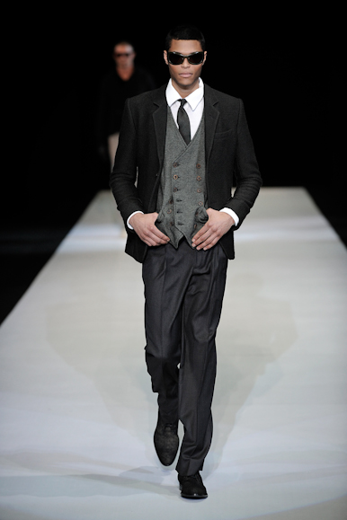 desfiles-emparmani-milaoinverno2009menrtw-134