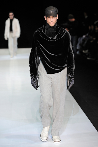 desfiles-emparmani-milaoinverno2009menrtw-137
