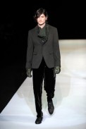 desfiles-emparmani-milaoinverno2009menrtw-139