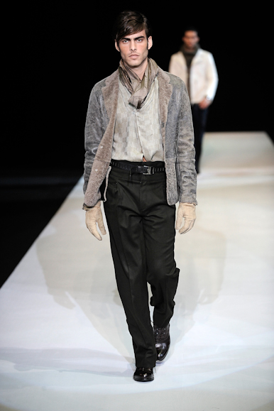 desfiles-emparmani-milaoinverno2009menrtw-145