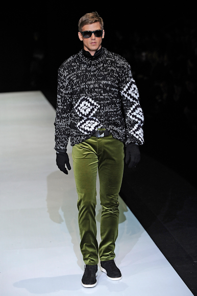 desfiles-emparmani-milaoinverno2009menrtw-163