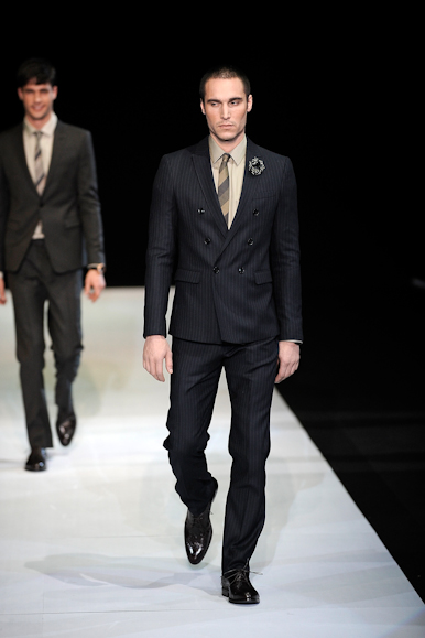 desfiles-emparmani-milaoinverno2009menrtw-168
