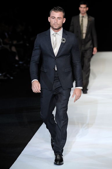 desfiles-emparmani-milaoinverno2009menrtw-169