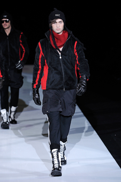 desfiles-emparmani-milaoinverno2009menrtw-185