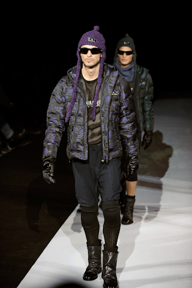 desfiles-emparmani-milaoinverno2009menrtw-196