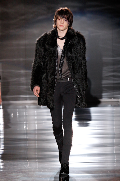 desfiles-gucci-milaoinverno2009menrtw-143