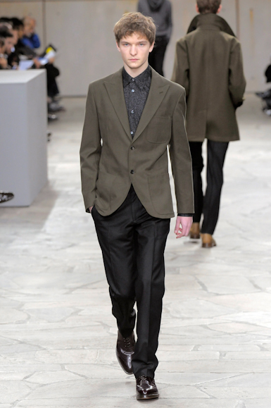 desfiles-hermes-parisinverno2009menrtw-108