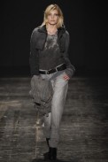 ellu_i09_002
