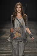 ellu_i09_005