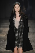 ellu_i09_033