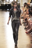 pav_fw10_022