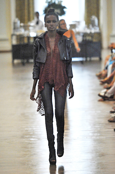 pav_fw10_025