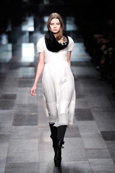 desfiles-burberry-milaoinverno2009rtw-101