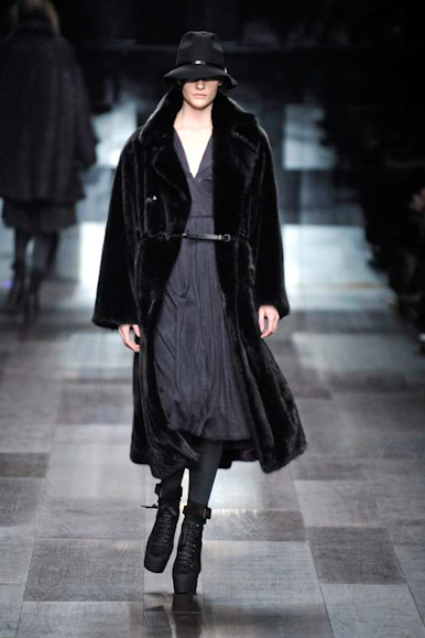 desfiles-burberry-milaoinverno2009rtw-121