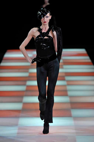 desfiles-garmani-milaoinverno2009rtw-128