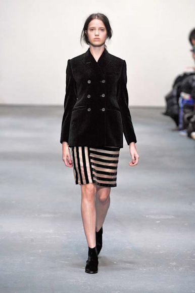 desfiles-ckane-londresinverno2009rtw-113