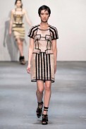 desfiles-ckane-londresinverno2009rtw-128