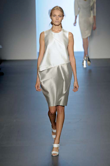 desfile-calvinklein-nyverao2009rtw-105