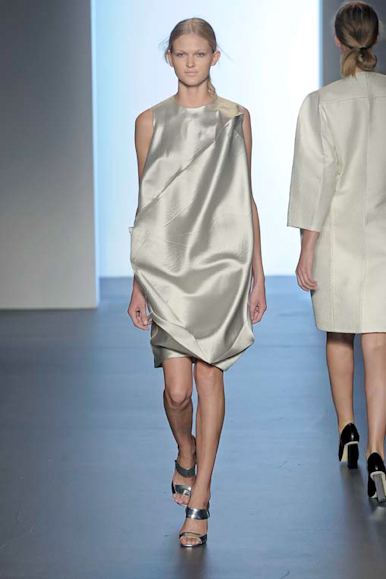 desfile-calvinklein-nyverao2009rtw-106