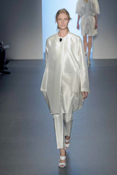 desfile-calvinklein-nyverao2009rtw-107