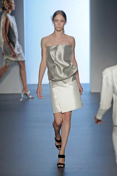 desfile-calvinklein-nyverao2009rtw-108