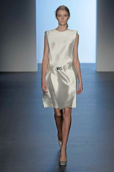 desfile-calvinklein-nyverao2009rtw-113