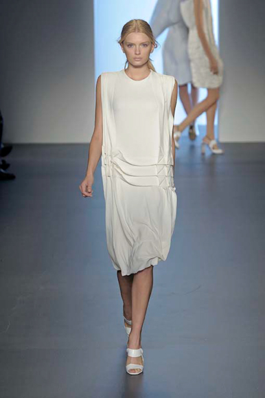 desfile-calvinklein-nyverao2009rtw-121