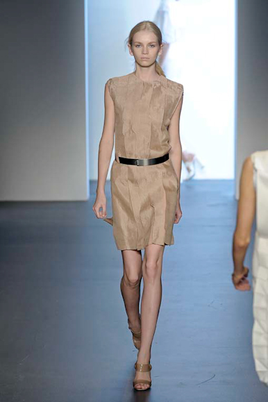 desfile-calvinklein-nyverao2009rtw-123