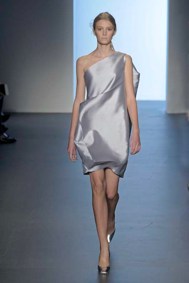 desfile-calvinklein-nyverao2009rtw-135