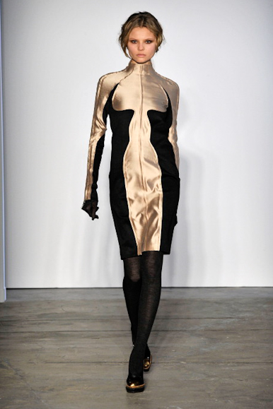 desfiles-proenzaschouler-nyinverno2009rtw-119