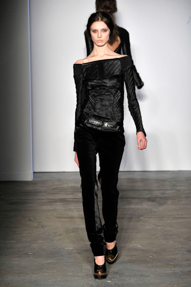 desfiles-proenzaschouler-nyinverno2009rtw-121