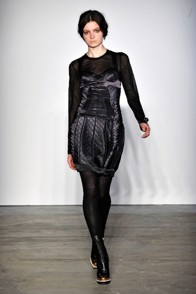 desfiles-proenzaschouler-nyinverno2009rtw-122
