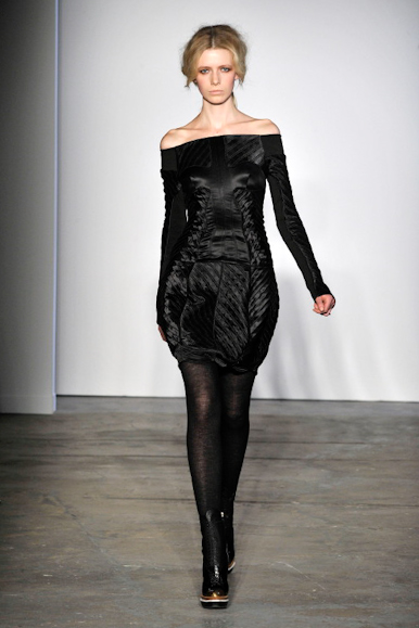 desfiles-proenzaschouler-nyinverno2009rtw-123