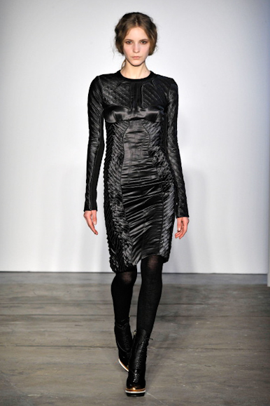 desfiles-proenzaschouler-nyinverno2009rtw-125