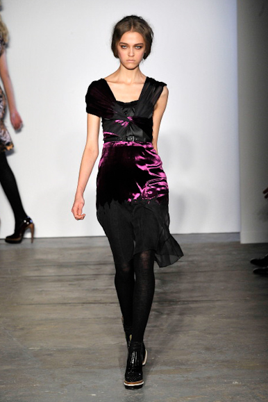 desfiles-proenzaschouler-nyinverno2009rtw-132