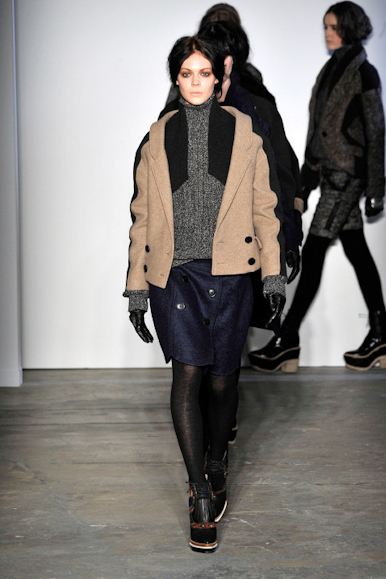 desfiles-proenzaschouler-nyinverno2009rtw-138