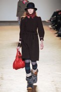 desfiles-marcbymarc-nyinverno2009rtw-103