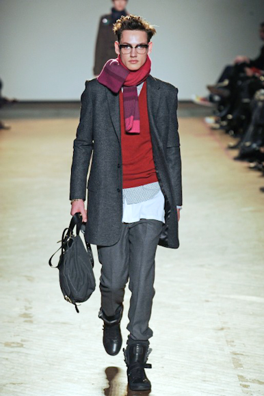 desfiles-marcbymarc-nyinverno2009rtw-106